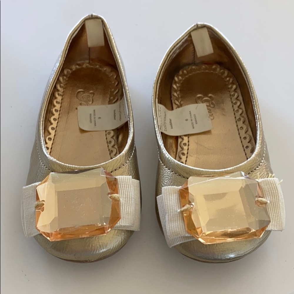 Girl flats
